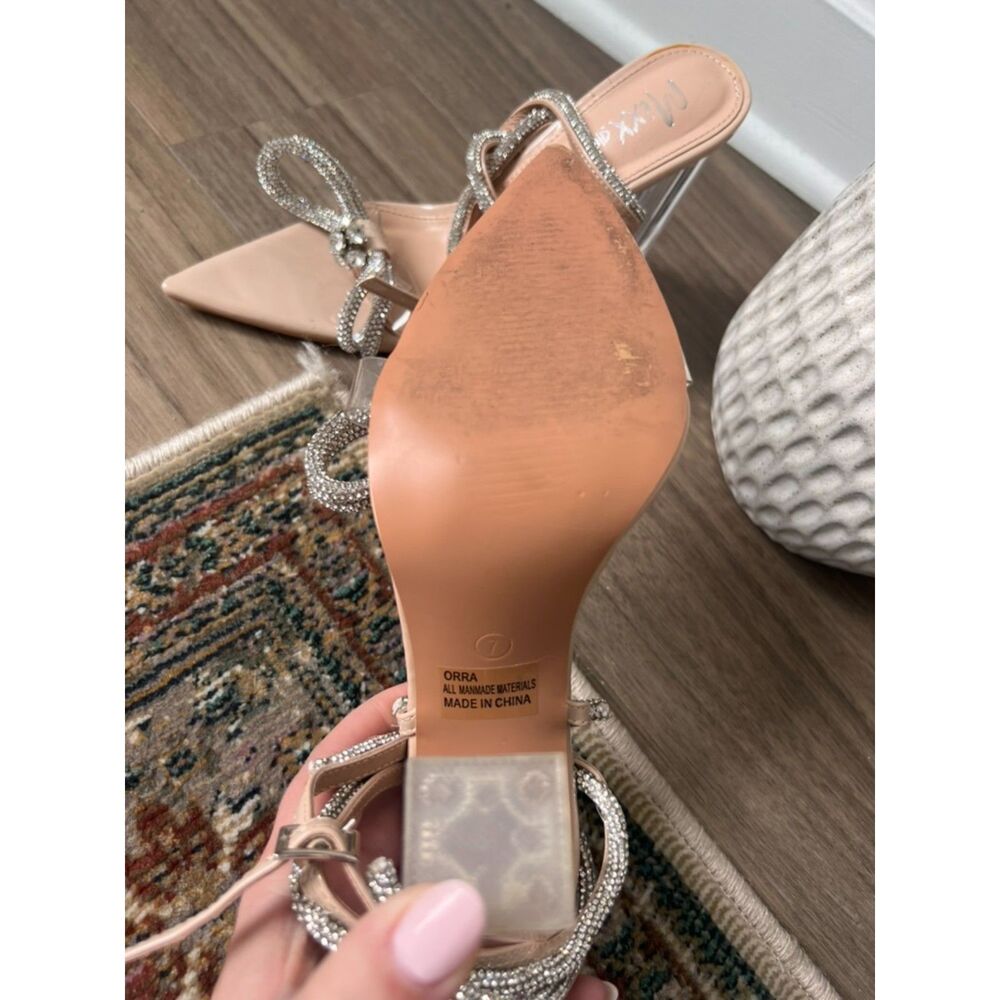 Mixx Shuz ORRA Nude Rhinestone Bow Block Heels - Size 7 - Picture 4 of 4